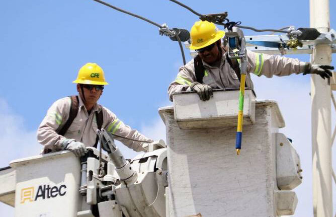 Propone gobierno nuevo plan para el sector eléctrico